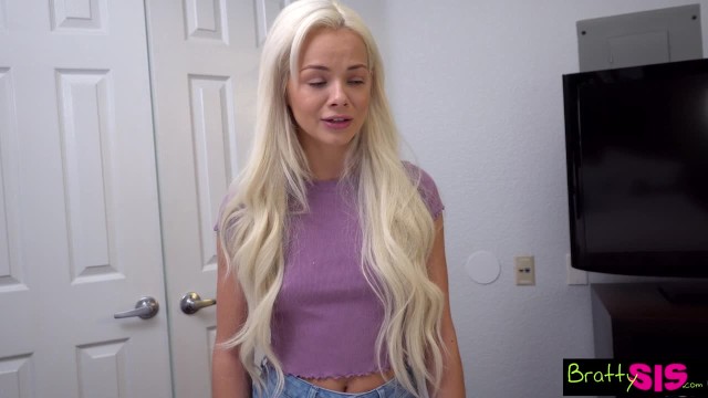 Irmãos de criação trocam sexo por dinheiro - xvideos | xvideos