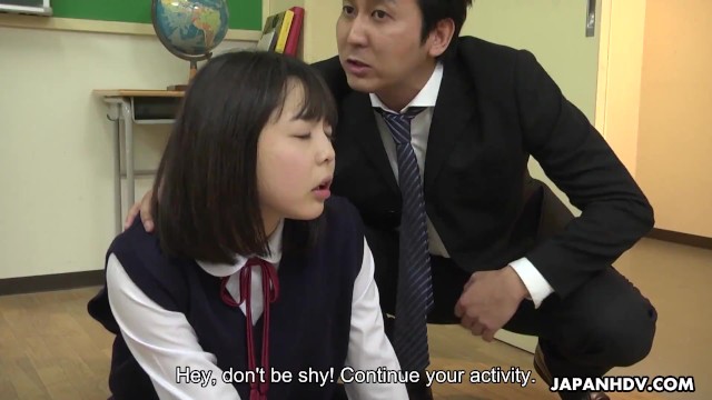 A querida japonesa Tomoyo Isumi chupa pênis