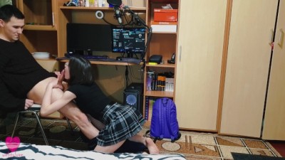 Cheating on Her Husband: Paying the Computer Whiz with Her Body in 4K