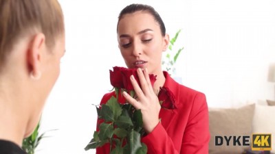 Intense Lesbian Dildo Session: Explosive Orgasms Await!