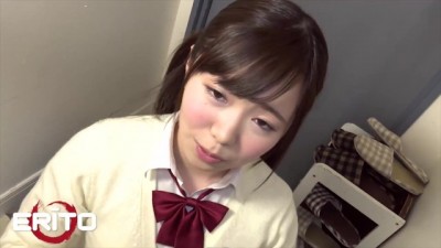 Asian Schoolgirl Takes a Full Creampie from her Reflexologist