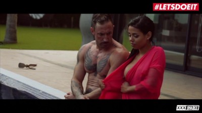 Big Ass Latina MILF CANELA SKIN Slams her Booty on Huge Big Cock
