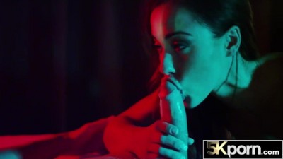 Petite Spinner Anastasia Brokelyn Stretched out - 5K PORN