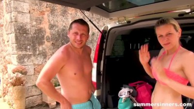 Sexy-egirls - Summer Car Fuck on the way Home