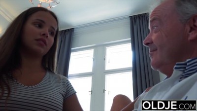 Hardcore Pussy Fucking a Big Tits Teenie and Cumming for her - Oldje