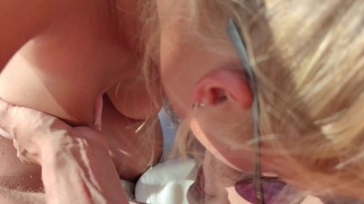 3gpjizz - Coluld not Resist Giving him a Nice Blowjob outside on Sunbed