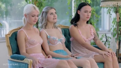 Faapy - Eva Elfie, Sasha Sparrow, Lika Star