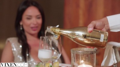 Anissa Kate - Gorgeous & Cunning Anissa knows how to get her way