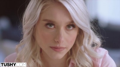 Blonde Hottie Scarlett Hampton has Anal Fun with her Boss