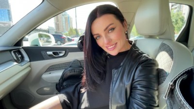 Luna Roulette - Passers-by do not allow a Normal Blowjob in the Car