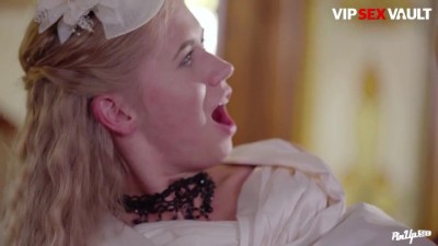 Beautiful Girlfriend Violette Pink Is Ready To Get Fucked