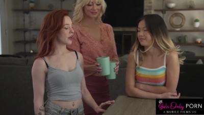 Lulu Chu & Serene Siren - I have never been with another girl before, have you?