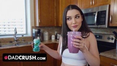 Lily Lou - Fitness Young Motivates Her Lazy Stepdad To Live More Healthy (+18)