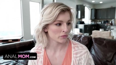 Athletic Stepmom Gets Drilled By Her Soccer Coach - Hyley Winters