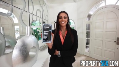 Latina Agent Young with Big Boobs is fed up with her ex and decides to cheer herself up (+18)